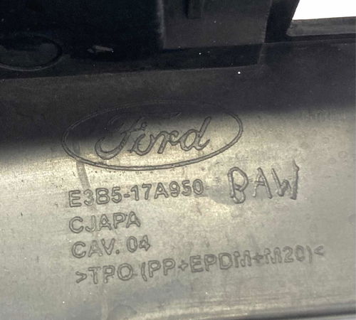 Moldura Luz Placa Ford Ka Hatch 2014/2018
