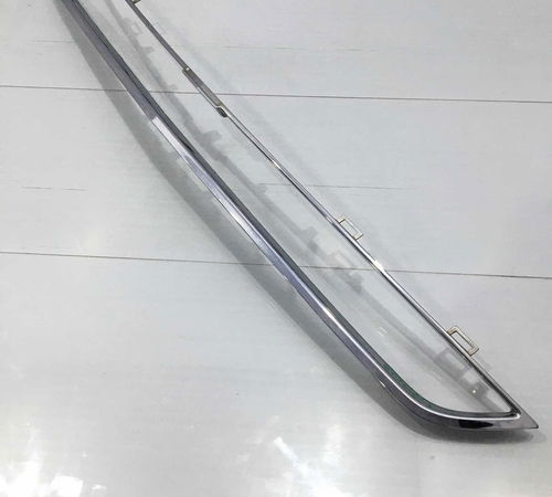 Friso Inferior Grade Dianteira Chevrolet Meriva 2004/2011