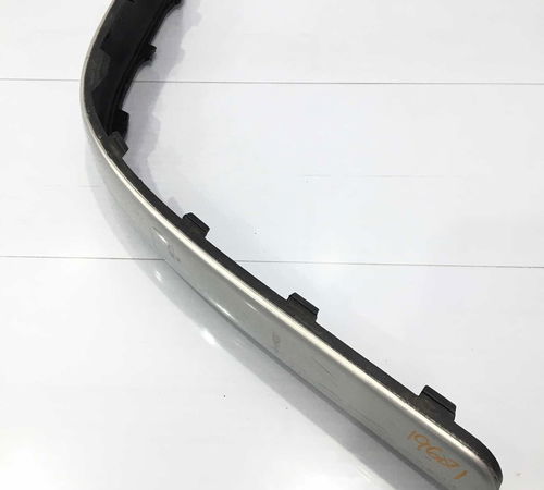 Moldura Pára-choque Dir Volkswagen Golf Sr 01/06 C/detalhe