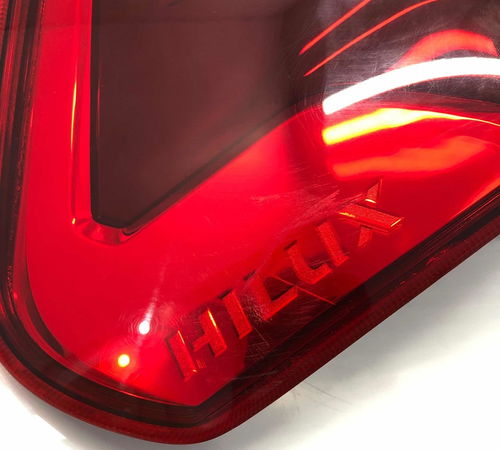 Lanterna Esquerda Toyota Hilux 2021/2022