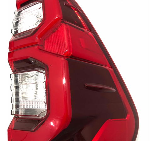 Lanterna Direita Toyota Hilux 2021/2022