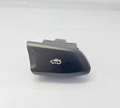 Botão Abertura Porta-malas Chevrolet Onix 2017/2019