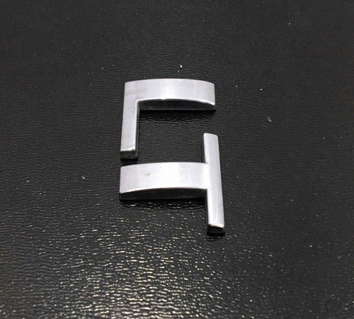 Emblema Lt Capô Traseiro Chevrolet Spin 2013/2019