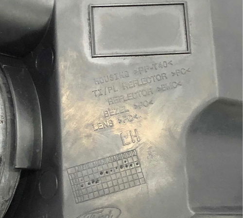 Farol Esquerdo Ford Ka Sedan 2013/2017