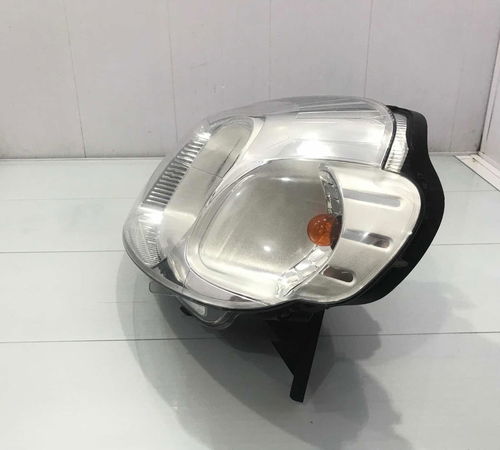 Farol Esquerdo Fiat Fiorino 2017/2020