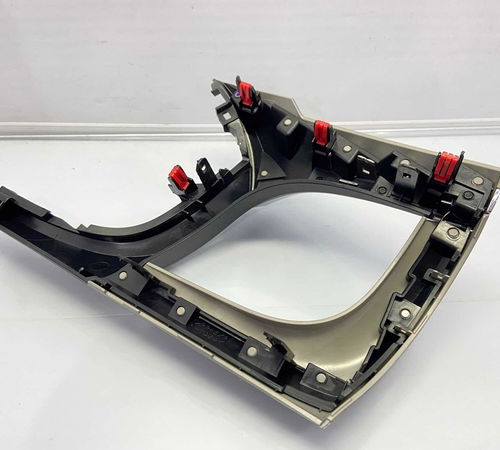 Moldura Difusor Ar Direito Toyota Hilux 2021/2022