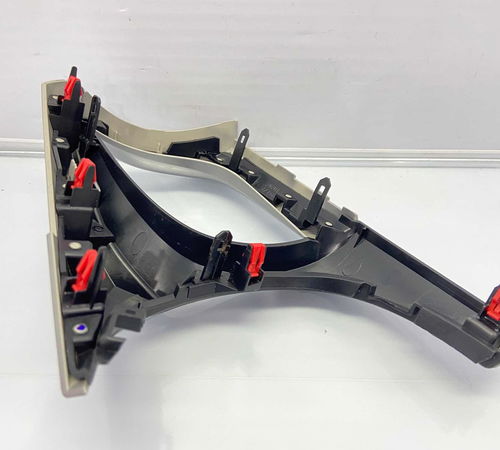 Moldura Difusor Ar Direito Toyota Hilux 2021/2022