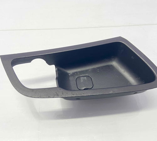 Moldura Puxador Interno Dianteiro Direito Hyundai I30 09/13