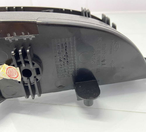 Moldura Botão Vidro Dianteiro Direito Hyundai I30 2009/2012