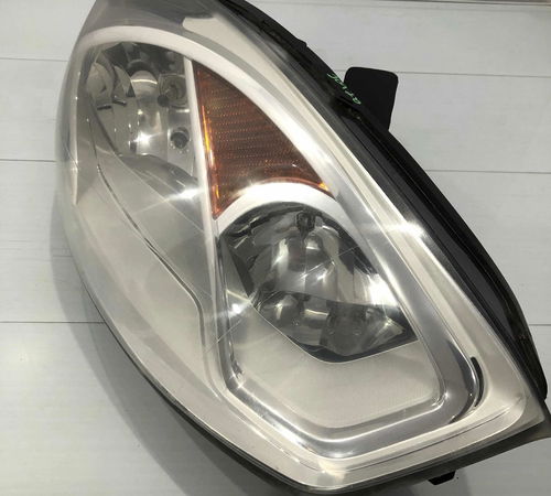 Farol Direito Ford Fiesta 2010/2014 Recuperado