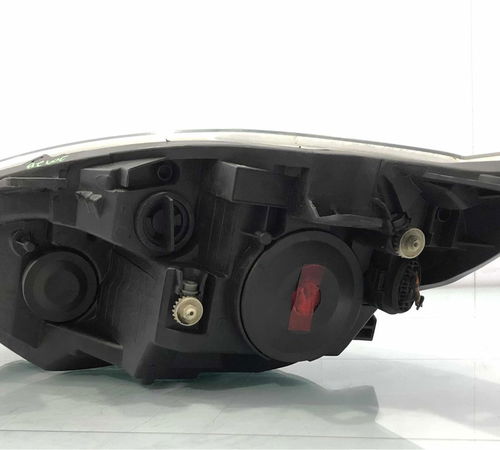 Farol Direito Ford Fiesta 2010/2014 Recuperado