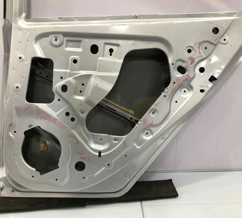Porta Traseira Esquerda Chevrolet Onix 2013/2019 Com Detalhe