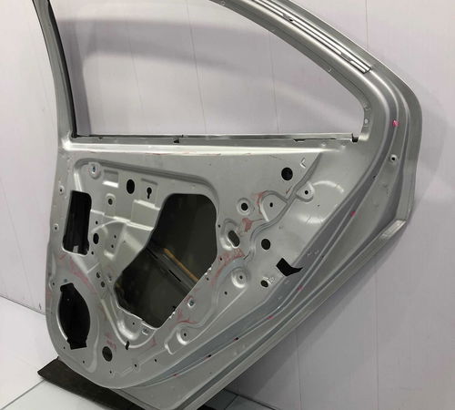 Porta Traseira Esquerda Chevrolet Onix 2013/2019 Com Detalhe