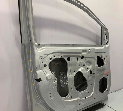 Porta Dianteira Esquerda Chevrolet Onix 2013/2019