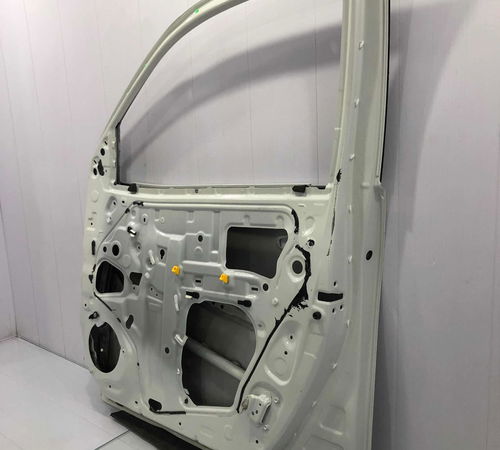 Porta Dianteira Direita Toyota Hilux 2016/2022 