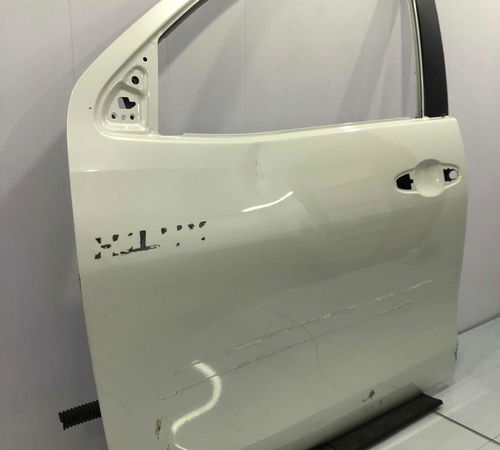 Porta Dianteira Esquerda Toyota Hilux 2016/2022 Com Detalhe