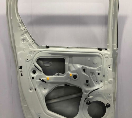 Porta Traseira Esquerda Toyota Hilux 2016/2022