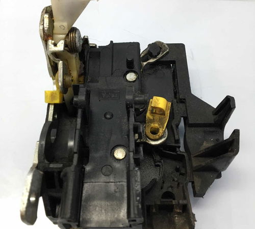Fechadura Dianteira Esquerda Renault Clio 2013/2016