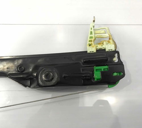 Máquina De Vidro Traseiro Esquerdo Fiat Idea 2011/2016