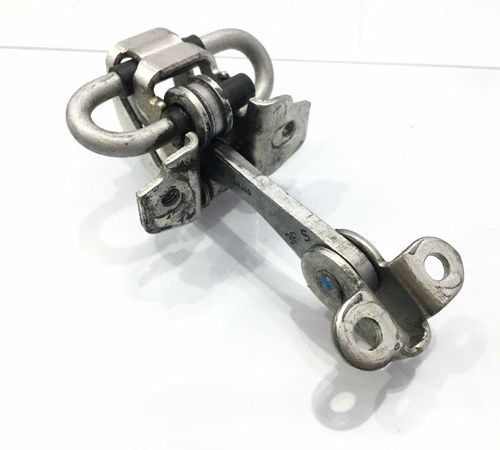 Limitador Dianteiro Esquerdo Fiat Idea 2...