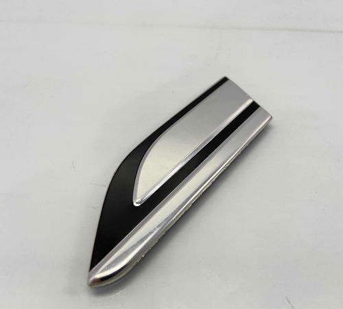 Emblema Highline Dianteiro Esquerdo Volkswagen Nivus 2020/22