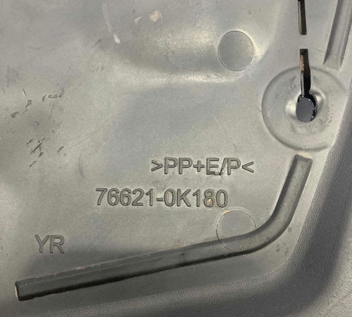 Para Barro Badana Dianteiro Direito Toyota Hilux 2017/2022
