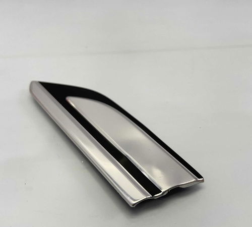 Emblema Highline Dianteiro Esquerdo Volkswagen Nivus 2020/22