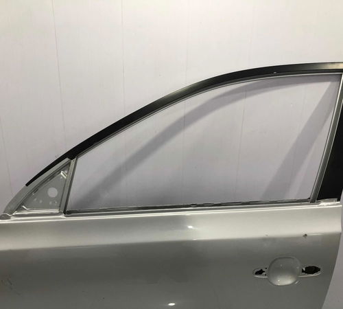 Porta Dianteira Esquerda Hyundai I30 2009/2012 Com Detalhe