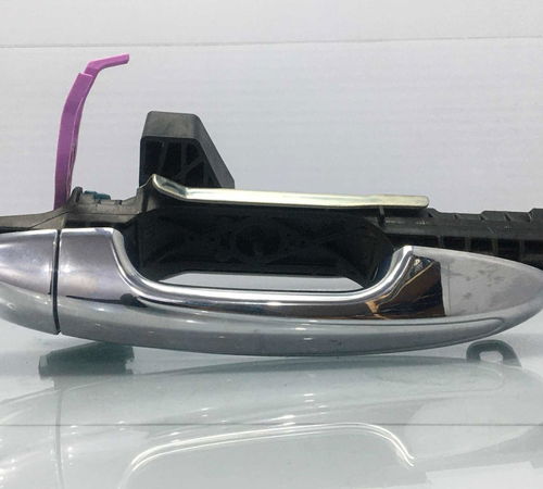 Maçaneta Externa Traseira Esq Toyota Hilux 2022