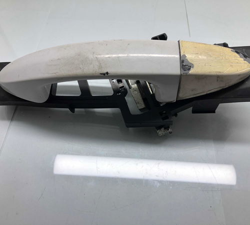 Maçaneta Externa Dianteira Esquerda Ford Ka 2013/2021 C/det