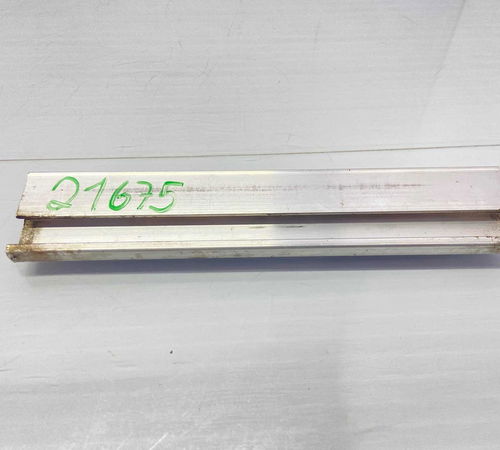 Guia Canaleta Vidro Traseiro Direito Gm Corsa 1998/2010