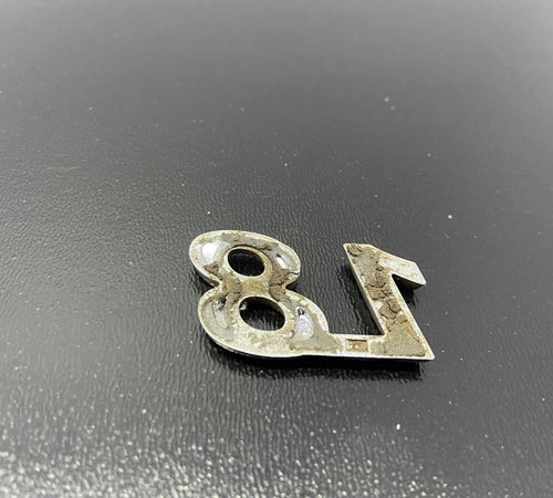 Emblema 1.8 Traseira Esquerda Fiat Doblò 2003/2016