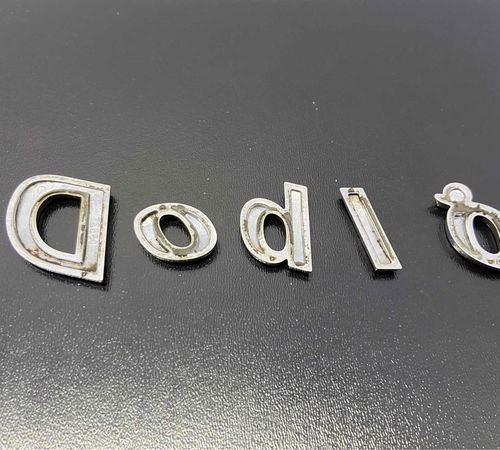Emblema Doblò Traseira Esquerda Fiat Doblò 2003/2016