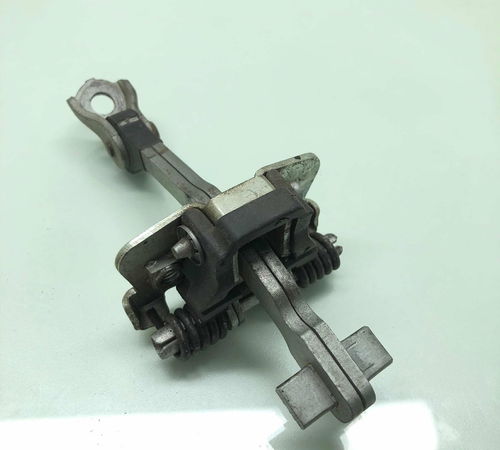 Limitador Porta Traseira Esquerda Volkswagen Fox 2010/2014