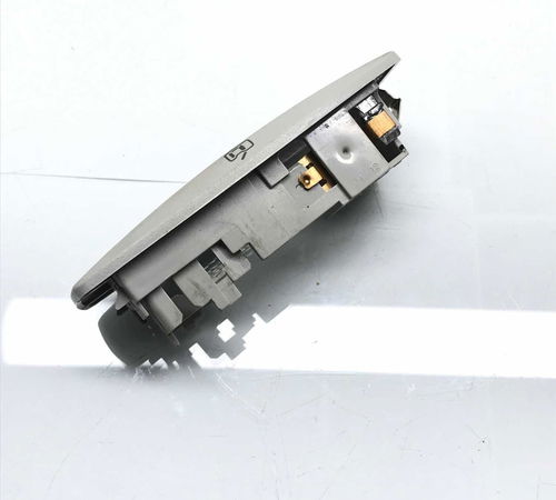 Luz Cortesia Traseira Volkswagen Nivus 2020/2022