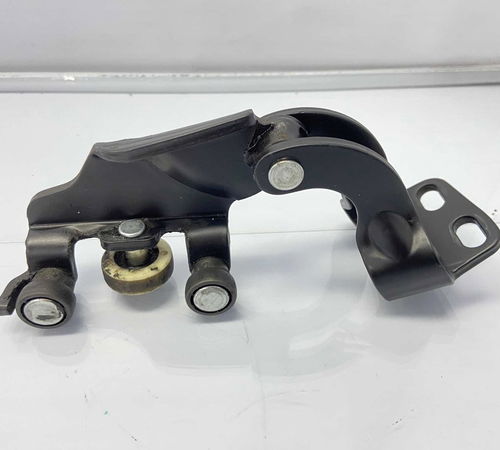 Dobradiça Guia Porta Lateral Esquerda Fiat Doblò 2003/2016