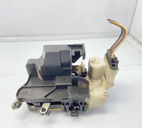 Fechadura Porta Direita Fiat Doblò 2003/2016