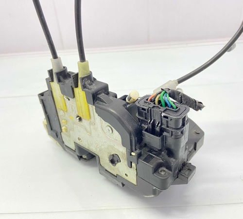 Fechadura Porta Adiantei Esquerda Hyundai I30 2009/2012