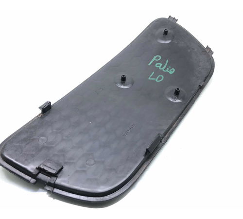 Moldura Milha Direito Fiat Palio 2004/2016