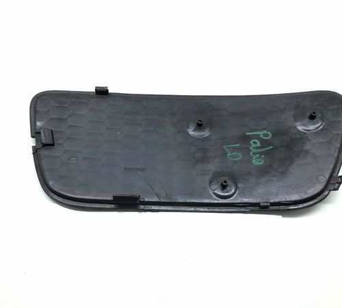 Moldura Milha Direito Fiat Palio 2004/2016