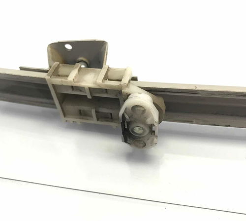 Guia Canaleta Vidro Dianteira Esquerda Chevrolet Corsa 03/11
