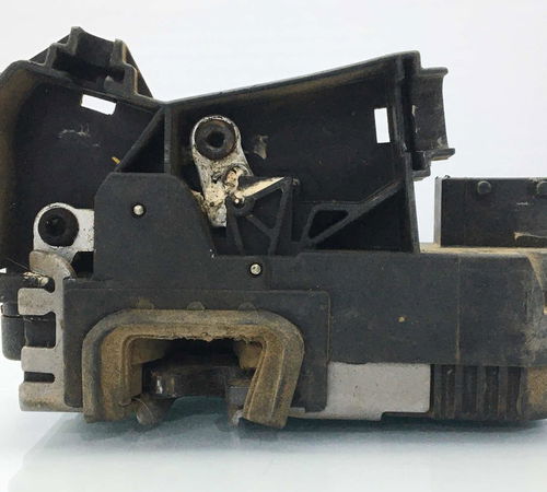 Fechadura Dianteiro Direito Chevrolet Corsa 2003/2011