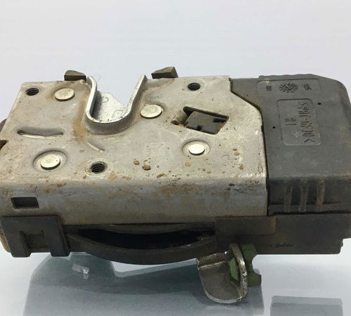 Fechadura Dianteiro Direito Chevrolet Corsa 2003/2011