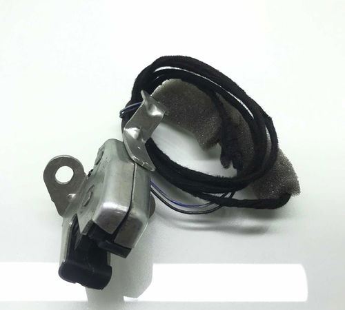 Fechadura Inferior Porta Traseira Esquerda Fiorino 2015/2021