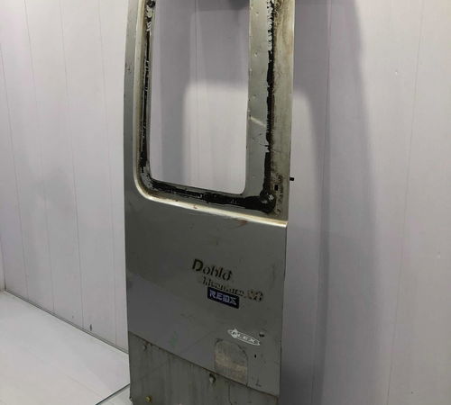 Porta Traseira Direita Fiat Doblo 2003/2017 Com Detalhes