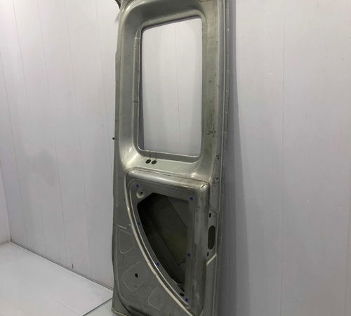Porta Traseira Direita Fiat Doblo 2003/2017 Com Detalhes