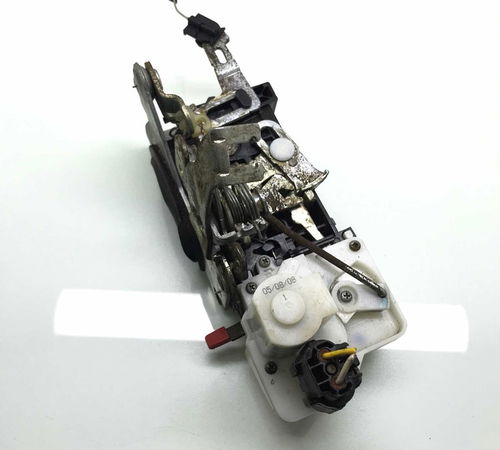 Fechadura Porta Traseira Esquerda Vw Spa...