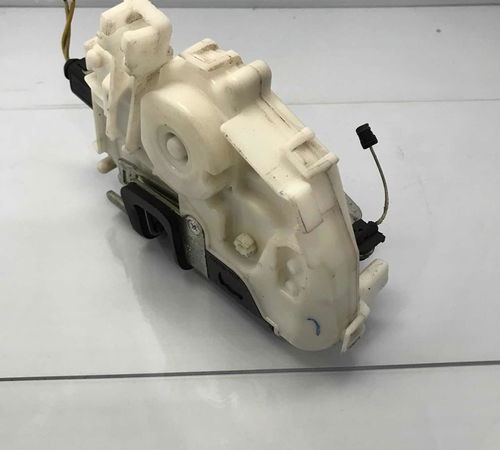 Fechadura Porta Dianteira Direita Volkswagen Fox 2010/2014