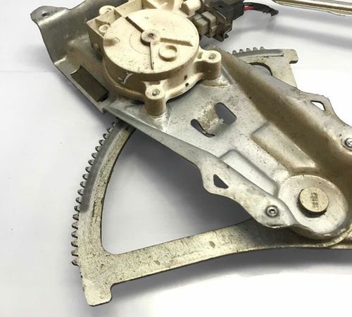 Máquina De Vidro Com Motor Dianteira Esquerda Corsa 03/11