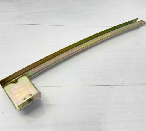 Guia Canaleta Vidro Dianteiro Direito Volkswagen Fox 2010/14